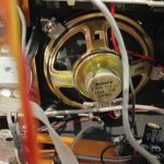 Altavoz Sony de 2w que lleva