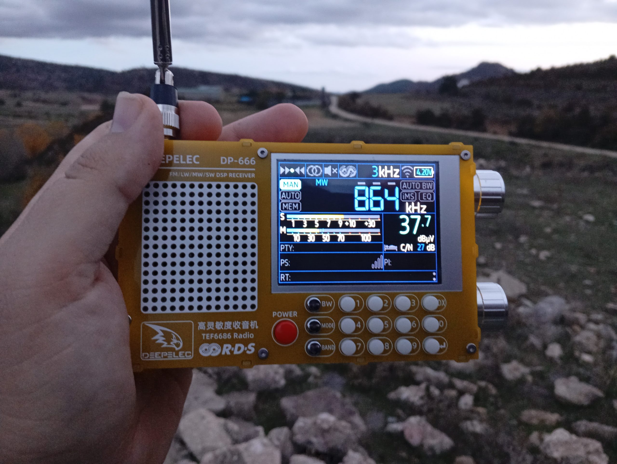 RNE 864 Khz Socuellamos en Zafrilla